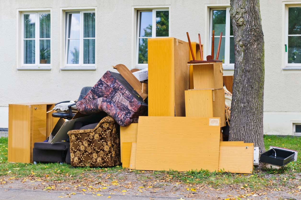Household junk removal services Scottsdale AZ M&G Junk Removal